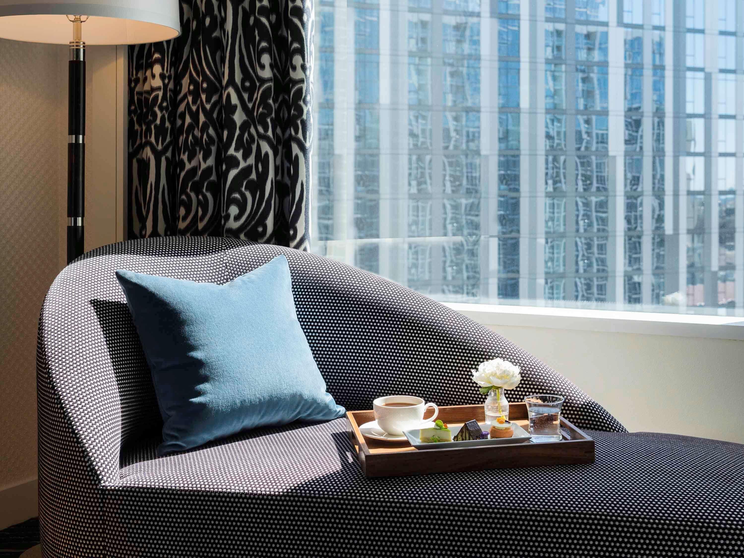 Sofitel Chicago Magnificent Mile Hotel Luaran gambar A room at the hotel