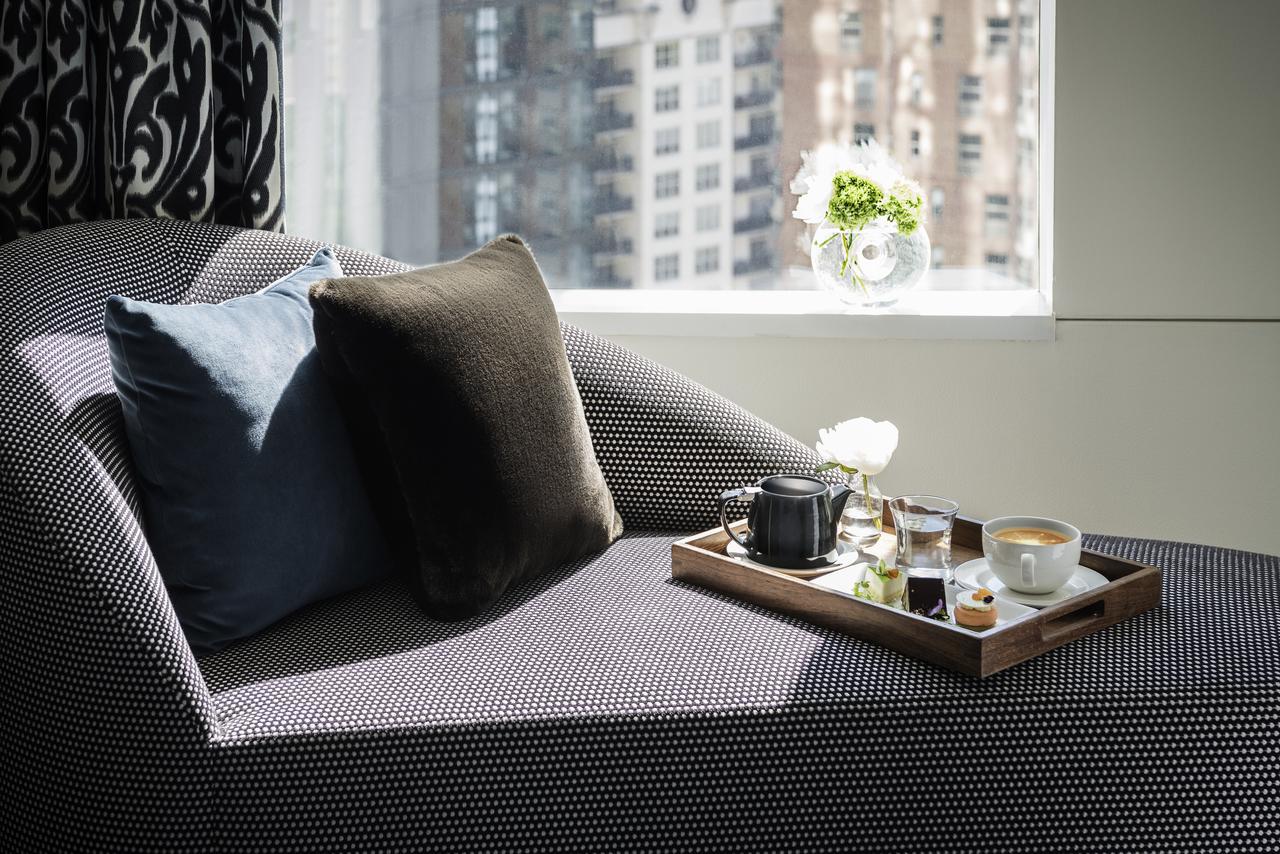 Sofitel Chicago Magnificent Mile Hotel Luaran gambar A tea tray